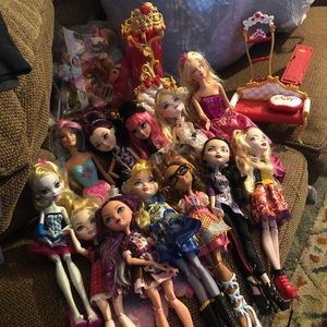 Monster high and ever after high lot